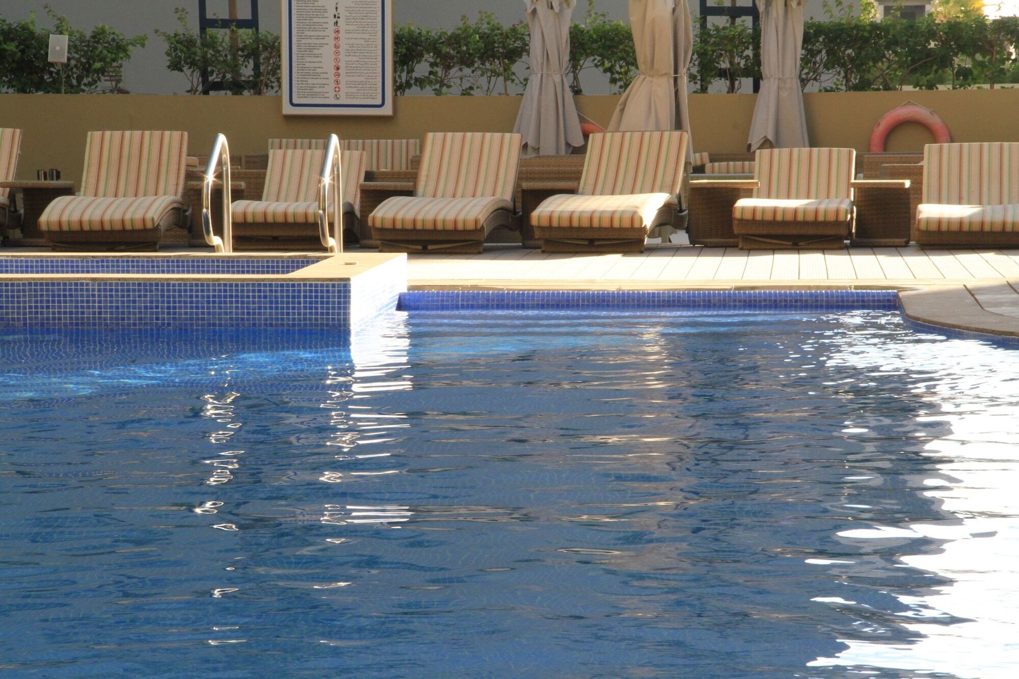 Gulf Suites Hotel Amwaj Manama Exterior foto